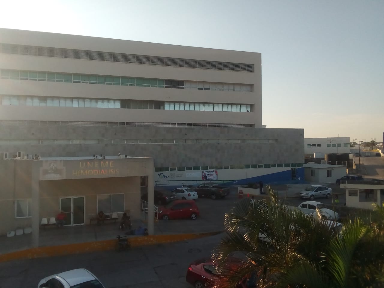 Muere un hombre en el Hospital “Carlos Canseco” de Tampico, aparentemente tras ser agredido en un asalto