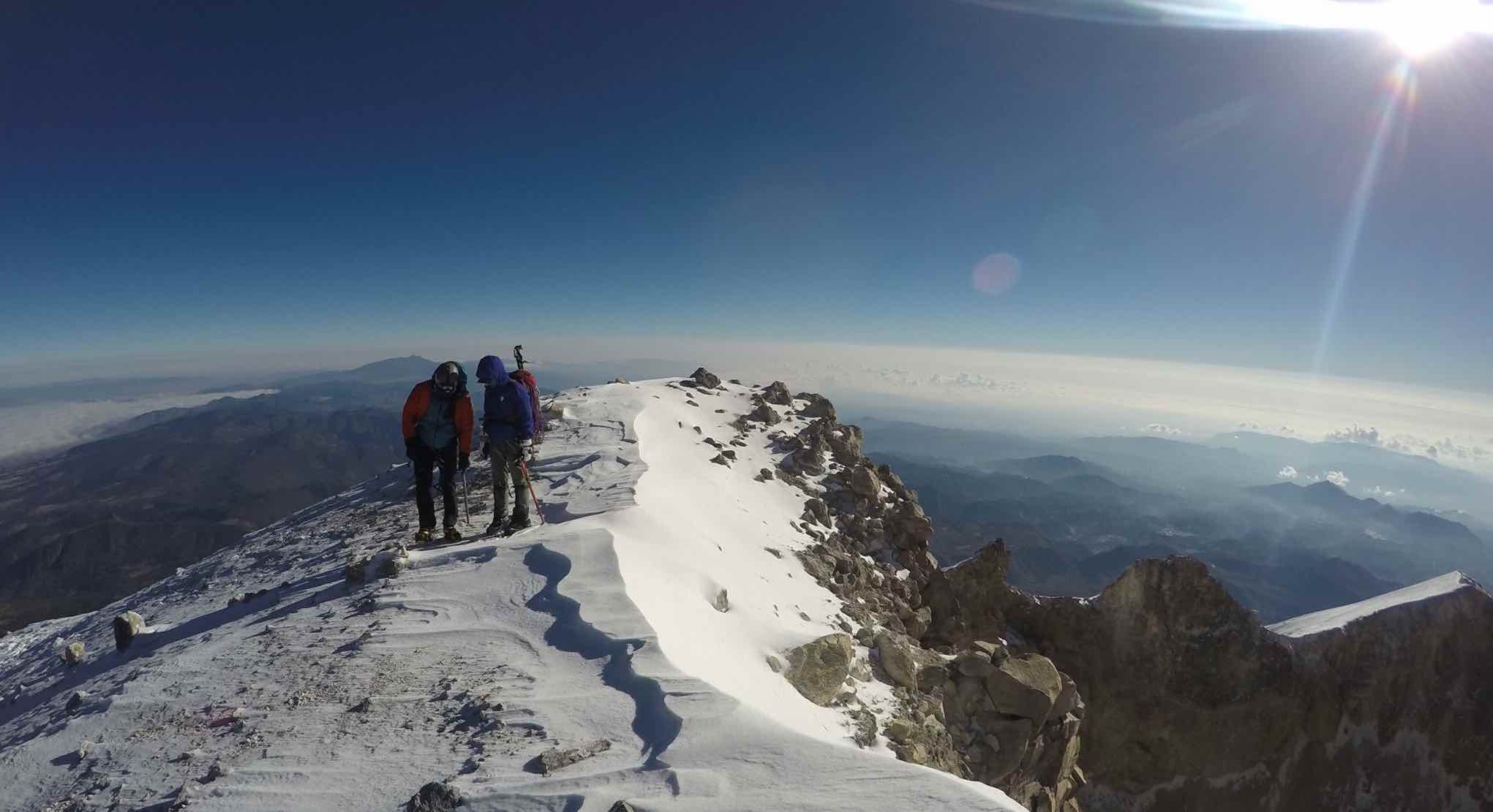 «Escala» la delincuencia y asaltan a alpinistas en Pico de Orizaba