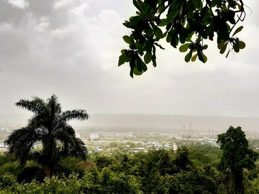Nube de polvo del Sahara se extiende por Poza Rica