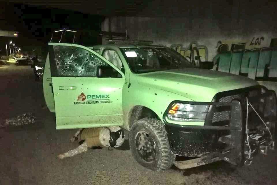 Huachicoleros emboscan a personal de Seguridad Física de Pemex
