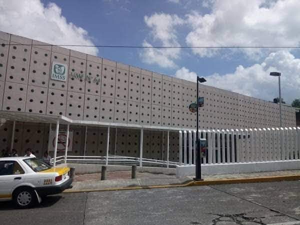 Sin luz ni medicamentos en la clínica 64 del IMSS, en Córdoba