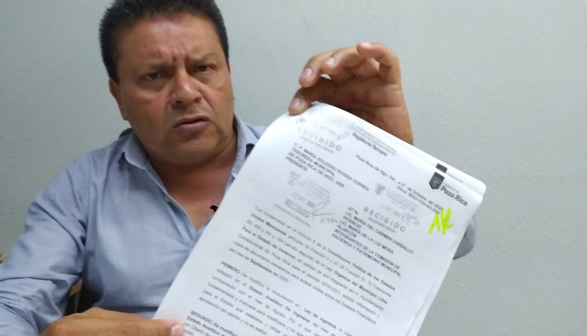 Denuncian entrega de contratos sin licitación en el gobierno de Poza Rica