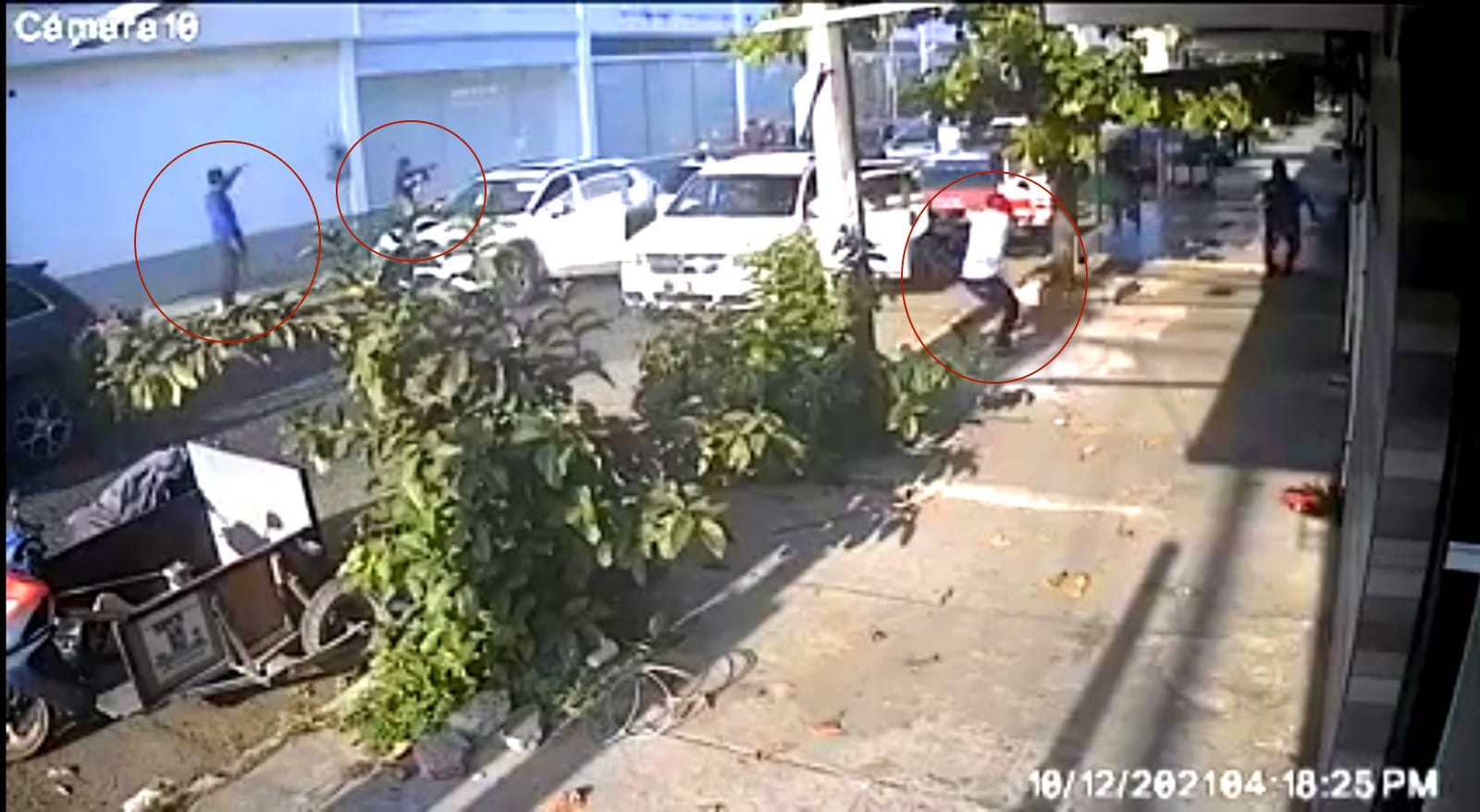 Video – Comando armado hace huir a policías, en la ciudad de Veracruz
