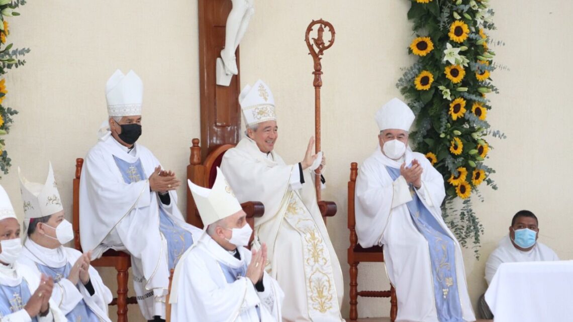 Arzobispo fustiga a quienes dividen y polarizan