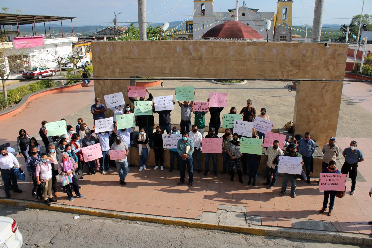 Dejaron un ayuntamiento destrozado, alcalde de Coatzintla