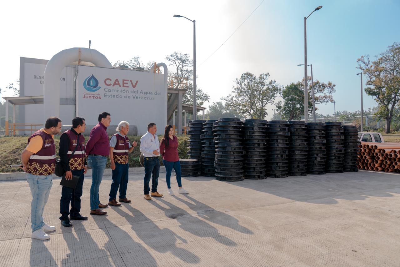 Refuerzan rehabilitación de drenaje en Poza Rica con apoyo estatal