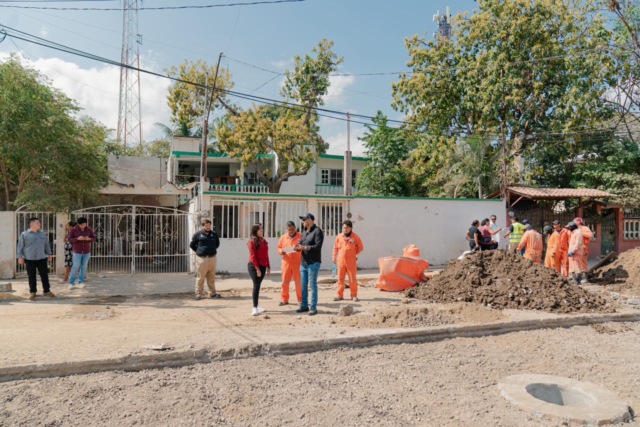Poza Rica avanza en rehabilitación de drenajes tras inundaciones