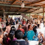 Alcaldesa de Poza Rica escucha demandas de vecinos de la colonia Montecristo